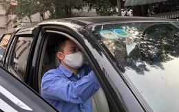 Bỏ tem thu phí sử dụng đường bộ dán trên ô tô sẽ được lợi gì?