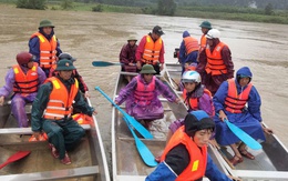 Quảng Bình: Hai chị em bị lũ cuốn mất tích khi đi soi ếch trong đêm