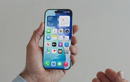 Dùng giao diện Liquid Glass "nhảm nhí, khó nhìn" trên iPhone, Apple đang cố che lấp một sự thật xấu hổ?