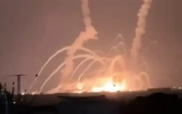 Tên lửa Israel bắn trúng hệ thống Arrow trị giá hàng tỷ đô la của chính nước này