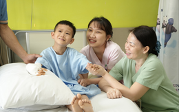 Cậu bé Hà Tĩnh ‘gây sốt’ khi hát dân ca, nói một câu khiến nhiều người rơi nước mắt