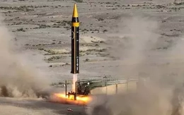 Iran phóng tên lửa siêu thanh Fattah, tuyên bố 'kiểm soát không phận Israel'