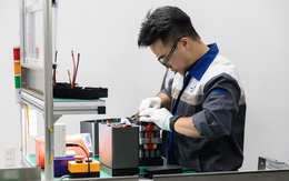 Xe máy điện có pin đầy trong 2 phút, khách muốn có 100.000 chiếc: Công nghệ nào của người Việt đứng sau?