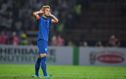 “Vua cùi chỏ” Theerathon Bunmathan bất ngờ buông lời coi nhẹ AFF Cup