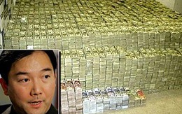 Đột kích căn biệt thực của một CEO công ty dược phẩm, cảnh sát tịch thu hơn 5.000 tỷ đồng chất như "núi" trong góc phòng, 7 ô tô và loạt vàng mỹ nghệ