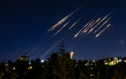 Thế lực ẩn mình sau đòn "khều chân tên lửa" của Israel khiến Iran choáng váng