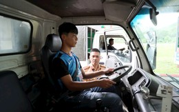 Ngày đầu CSGT Hà Nội tổ chức kỳ sát hạch lái xe