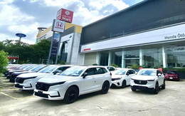 Nguồn cung dư thừa, cuộc đua giảm giá ô tô còn kéo dài?