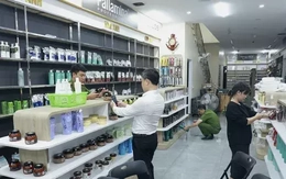 Thu giữ 2,5 tấn mỹ phẩm lậu tại một cửa hàng ở Quảng Trị