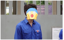 Một nam thần Vbiz bất ngờ xuất hiện trước cổng điểm thi tốt nghiệp THPT, danh tính khiến ai nấy đều nháo nhào!