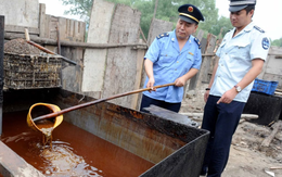 Lãnh án tử hình vì bán dầu thải: Hé lộ góc tối đáng sợ và cú ngoặt cho cuộc chiến chống "dầu cống rãnh" len lỏi vào những bữa cơm của cả tỷ người