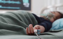 Nữ sinh 15 tuổi tử vong vì sốc nhiễm khuẩn nặng: "Thủ phạm" đến từ 1 thói quen nhiều người mắc