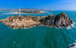 Nơi có cả biển và núi cách TP.HCM gần 200km: Nằm giữa biển nhưng không phải đảo, nước rút có thể đi bộ ra