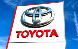 Biến động toàn cầu khiến Nissan thua lỗ, Toyota đưa đề xuất mới
