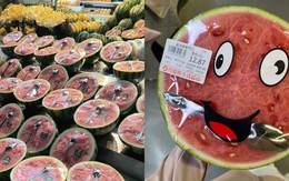 Siêu thị tặng 1 thứ không ngờ khi mua dưa hấu nhưng dân mạng lại chỉ ra chi tiết "không ổn"