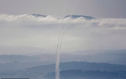 Tên lửa Iran bị "bỏ bùa": Đang bay đến Israel bỗng đổi hướng, đâm thẳng xuống biển Địa Trung Hải