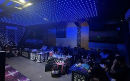 Cảnh sát bất ngờ đột kích quán karaoke HC, phát hiện "bí mật" ở 2 phòng VIP