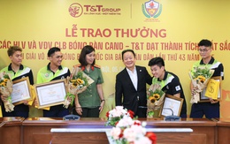 Bầu Hiển phấn khởi, xoa đầu đàn "con cưng", thưởng cả tỷ đồng vì chiến tích hiếm có