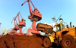 Ngành quan trọng của thế giới chao đảo khi Trung Quốc dùng 'át chủ bài'