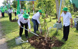 Nông dân miền Tây thu gom hơn 8 tấn vỏ bao thuốc bảo vệ thực vật