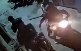 Hai nam thanh niên bị truy đuổi, đe dọa cướp tài sản