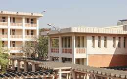 "Muốn học ngoại ngữ phải vào trường..." - Câu truyền miệng trở thành chân lý của biết bao thế hệ học sinh,  bao năm vẫn đúng!