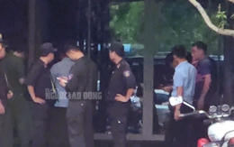 CLIP: Cận cảnh công an phong tỏa, khám xét nhà M. "gỗ" - "anh lớn" xứ Thanh