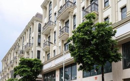 Shophouse giá chục tỷ đóng cửa im ỉm, hóa 'phố không người' trên đất vàng Hà Nội