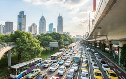 Trung Quốc đưa xe điện thay thế xe xăng thế nào?