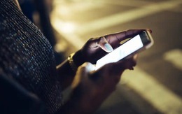 Người phụ nữ "đột nhập" camera an ninh, theo dõi "nhất cử nhất động" của gia đình chồng cũ