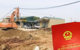 Sổ đỏ gần 850m2 gồm đất ở và đất nông nghiệp, nay Nhà nước thu hồi 300m2 đất ở để làm đường thì có được bồi thường đủ đất ở hay không?