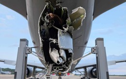 Hình ảnh cần tiếp dầu bị xé nát trên không khiến máy bay Mỹ hạ cánh khẩn cấp
