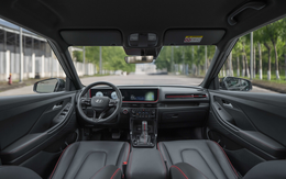 Xe gầm cao ăn xăng 6L/100km vừa được 'thay áo' của Hyundai: Có 20 trang bị an toàn, 2 tính năng hiếm thấy