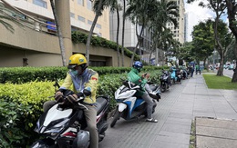 Tài xế công nghệ lo khó chuyển đổi xe máy xăng sang xe điện