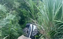 Ô tô chở 2 người lớn, 3 trẻ nhỏ lao xuống vực ở Tam Đảo