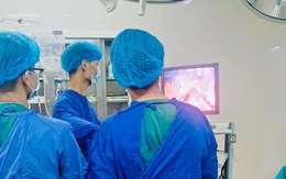 Tổn thương vùng kín vì tai nạn ngã cây, ngã ghế