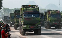Báo Bỉ: Vũ khí "Made in Vietnam" thành tâm điểm giữa đội hình diễu binh hoành tráng của 15.000 quân nhân