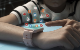 Trung Quốc: Mối nguy tiềm ẩn từ đồng hồ thông minh trên tay trẻ