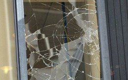 4 cách bảo vệ cửa kính trước bão WIPHA: Cách 1 phải nhớ, làm ngay khi thấy gió!