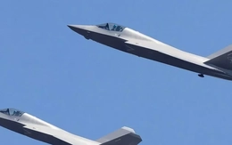 Tiêm kích tàng hình J-35 của Trung Quốc sẵn sàng hoạt động trên tàu sân bay?