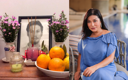 Ca sĩ chuyển giới đầu tiên của Việt Nam: 13 năm độc thân, thờ chồng, U60 vẫn thích chơi búp bê