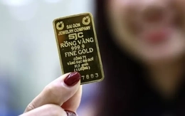 Giá vàng bất ngờ giảm mạnh