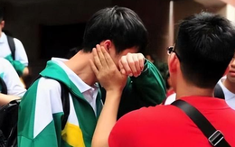 Nam sinh thi trượt đại học nhưng 30 năm sau bàng hoàng nhận thông báo “đã có bằng tốt nghiệp, đang làm lãnh đạo bệnh viện”