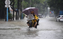 Xe máy điện đi vào đường ngập nước bị chết máy thì bảo hành kiểu gì: Trung Quốc có "quy tắc ngầm" thế này