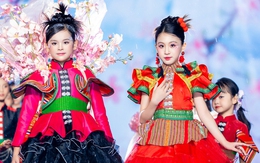 Hơn 100 mẫu nhí "gây bão" tại Bảo tàng Hà Nội với show diễn đậm chất Tây Bắc