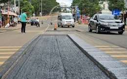 Cận cảnh Quốc lộ 19 vừa làm đã "hỏng", địa phương không nhận bàn giao