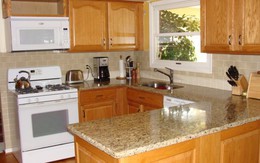 Vì sao "Bếp xung cửa chính" lại là đại kỵ trong phong thủy? Chuyên gia giải thích lý do sâu xa đằng sau