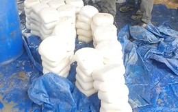 Đột kích một cơ sở khả nghi, phanh phui đường dây sản xuất sữa và phô mai giả, tịch thu 6 tấn sản phẩm pha hóa chất