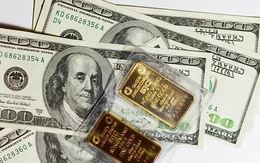 Tỷ giá tiếp tục lập đỉnh mới, giá vàng quay đầu giảm