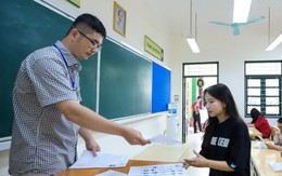 Lộ diện 21 thủ khoa thi vào lớp 10 Hà Nội 2025